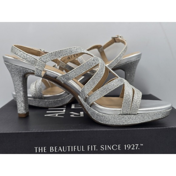 Naturalizer Women's Baylor Dress Sandal Silver Glitter Heels - Sz 7.5 Good - Picture 6 of 13